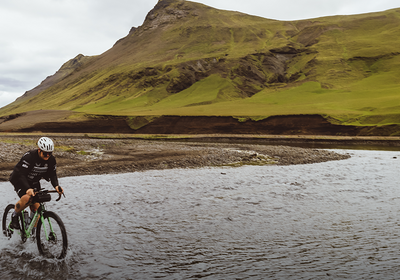 Immagine: REAL. EPIC. with Tyler White | Journey on Iceland’s Empty Roads